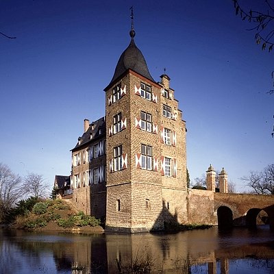 Blick auf Burg Müggenhausen